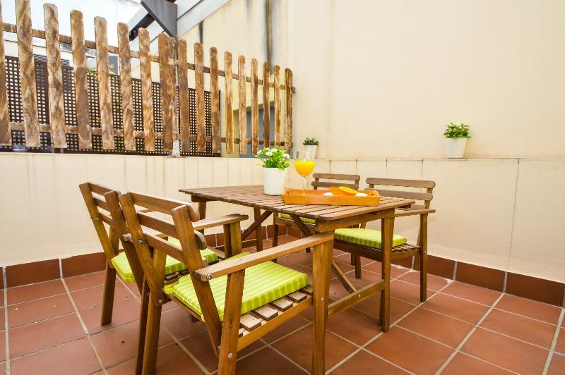 The Zentral Museo Apartment Seville Luaran gambar